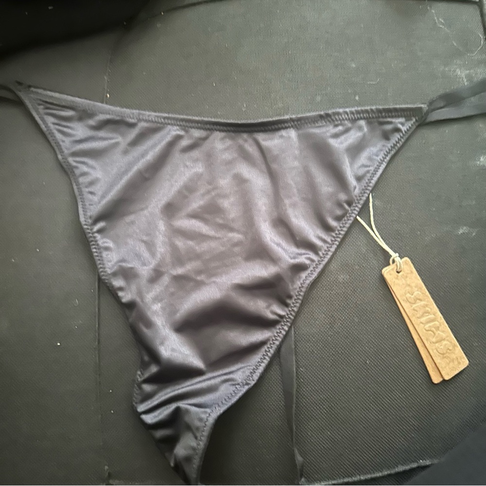 Skims Thongs NWT Bundle (3 pairs) Size 3X - Picture 3 of 8